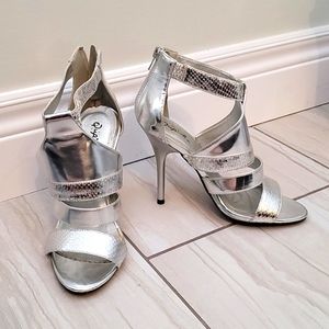 Size 7 silver stilettos